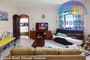 Casa com 4 dormitórios á venda no bairro Oásis em Peruíbe.