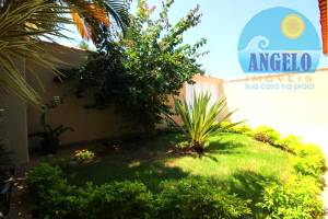 Casa para venda no bairro Josedy, entre 200 e 400 metros da praia