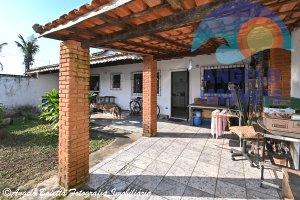Casa á venda no bairro Imperador em Peruíbe