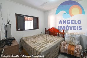 Casa á venda no bairro Imperador em Peruíbe