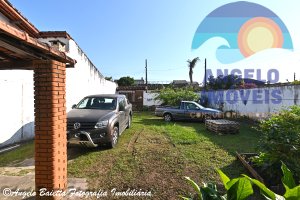 Casa á venda no bairro Imperador em Peruíbe