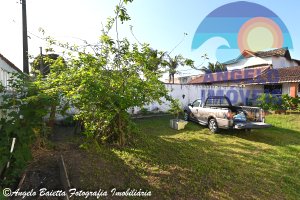Casa á venda no bairro Imperador em Peruíbe