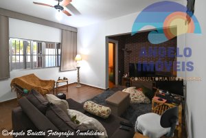 Casa á venda no bairro Florida em Peruíbe