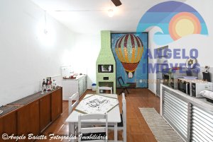 Casa á venda no bairro Florida em Peruíbe