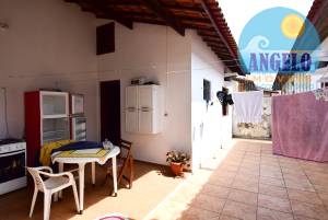 Casa com piscina, 3 dormitorios em Peruibe, entre 400 e 800 metros da praia