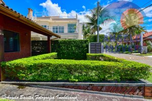 Casa á venda no condomínio Bougainvillée II em Peruíbe