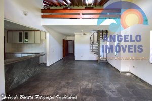 Casa á venda no condomínio Bougainvillée II em Peruíbe