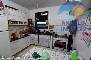 Casa lado praia á venda no bairro Maria Helena Novaes em Peruíbe