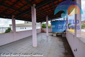 Casa lado praia á venda no bairro Maria Helena Novaes em Peruíbe