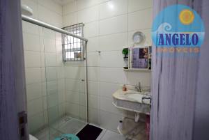 Casa para venda no bairro Jardim Peruibe em Peruibe, acima de 1200 metros da praia