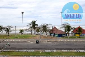 Apartamento com 1 dormitorio, frente mar em Peruíbe