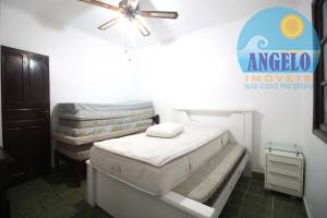 Casa terrea, 3 dormitórios, Cidade Nova Peruíbe, entre 400 e 800 metros da praia