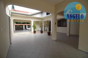Casa terrea, 3 dormitórios, Cidade Nova Peruíbe, entre 400 e 800 metros da praia