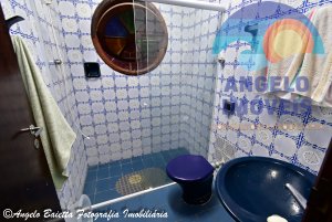 Casa á venda no bairro Florida em Peruíbe