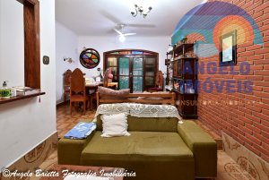 Casa á venda no bairro Florida em Peruíbe