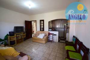 Casa para venda no bairro São José em Peruibe, acima de 1200 metros da praia
