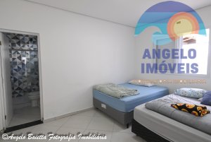 Casa á venda no bairro Centro em Peruíbe