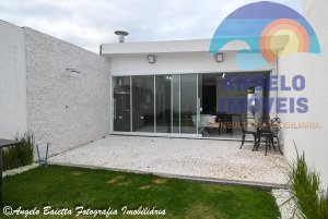 Casa á venda no bairro Centro em Peruíbe