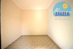 Casa para venda no bairro Centro em Peruibe, até 200  metros da praia