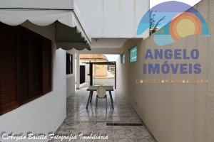 Casa para locação no bairro Jardim Marcia em Peruíbe