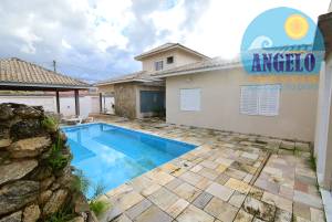 Casa para venda no bairro Oasis em Peruibe, entre 800 e 1200 metros da praia