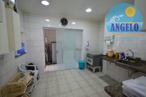 Casa para venda no bairro Oasis em Peruibe, entre 800 e 1200 metros da praia