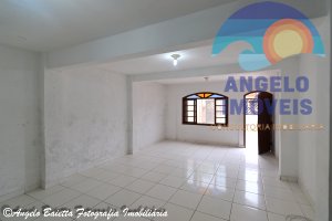 Casa á cenda no bairro Jardim Marcia em Peruíbe