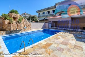 Sobrado lado praia, 4 suítes, piscina, á venda no bairro Cidade Nova Peruíbe em Peruíbe