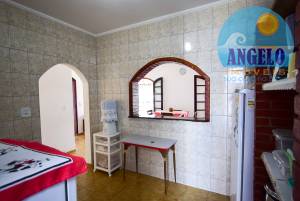 Casa para venda no bairro Oasis em Peruibe, entre 200 e 400 metros da praia