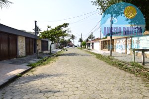 Terreno lado praia á venda no bairro Samburá em Peruíbe