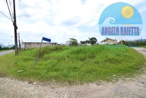 Terreno á venda no bairro Oásis em Peruíbe