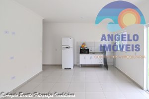 Casa lado praia com piscina á venda no bairro Jardim Beira Mar