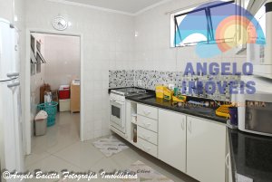 Apartamento á venda no bairro Samburá em Peruíbe