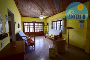 Casa para locação no bairro Ribamar m Peruíbe, á 200 metros da praia