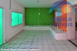 Casa á venda no bairro Josedy em Peruíbe