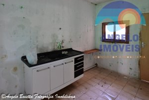 Casa á venda no bairro Josedy em Peruíbe