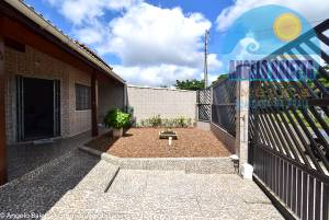 Casa á venda no bairro Jardim Beira Mar em Peruíbe