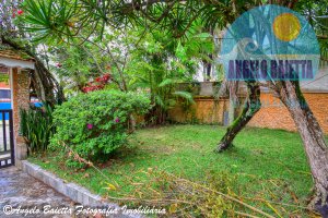 Casa á venda no bairro Três Marias em Peruíbe