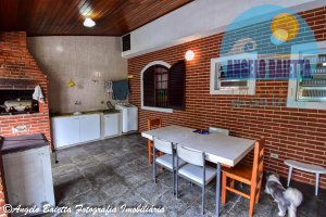 Casa á venda no bairro Três Marias em Peruíbe