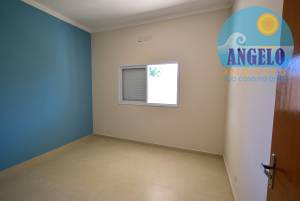 Casa terrea, piscina, 2 lotes, 200 metroos da praia á venda no bairro Ribamar em Peruibe