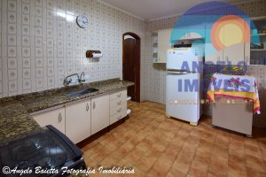 Casa á venda no bairro Florida em Peruíbe