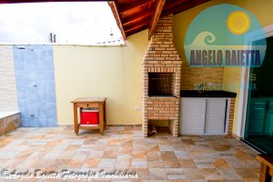 Casa com piscina á venda no bairro Park D Aville em Peruíbe