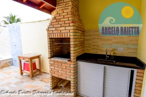 Casa com piscina á venda no bairro Park D Aville em Peruíbe
