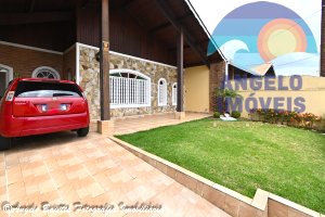 Casa á venda no bairro Oásis em Peruíbe