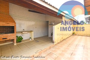 Casa á venda no bairro Oásis em Peruíbe
