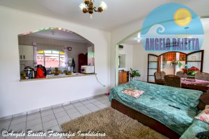 Casa á venda no bairro Arpoador em Peruíbe