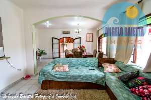 Casa á venda no bairro Arpoador em Peruíbe