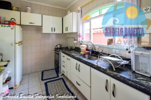 Casa á venda no bairro Arpoador em Peruíbe