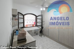 Casa á venda no bairro Imperador em Peruíbe