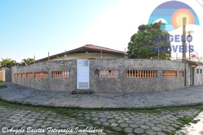 Casa em Peruíbe para venda
